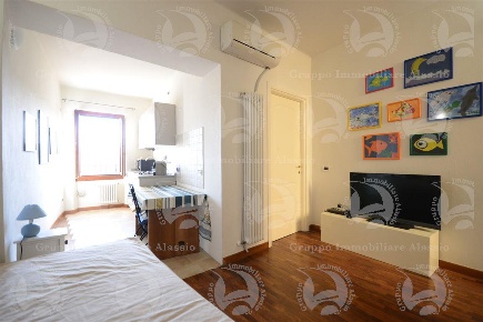 Foto Appartamento in Via Leon Pancaldo, Alassio Moglio di 44 m² in vendita