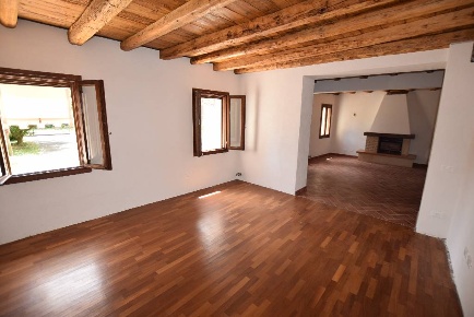 Foto Villa unifamiliare a Volpago del Montello in vendita
