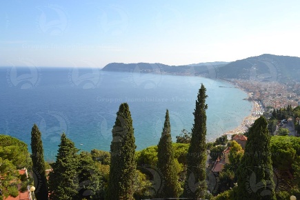Foto Appartamento a Alassio di 117 m² con 3 locali in vendita