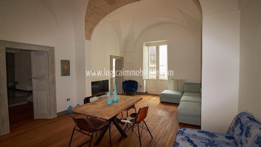 Foto Appartamento in Via Congrua, Aradeo di 80 m² con 5 locali in vendita
