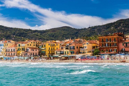 Foto Appartamento a Alassio in vendita