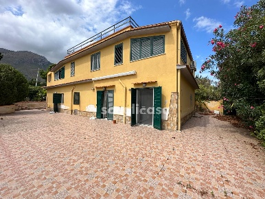 Foto Villa unifamiliare in Contrada Rovetto, Trabia in vendita