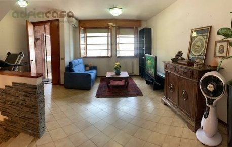 Foto Villa a schiera in via montescudo, Coriano Ospedaletto di 150 m²