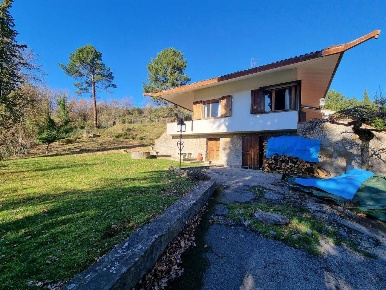 Foto Villa singola a Cavriglia di 450 m² con 15 locali in vendita