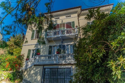 Foto Villa singola in Via  Camillo Benso Cavour, Castelletto sopra Ticino