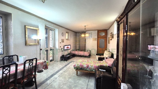 Foto Appartamento a Macerata Campania Centro di 81 m² con 3 locali