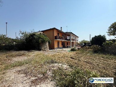 Foto Appartamento in Via Vignasse, Loano Centro di 75 m² con 4 locali
