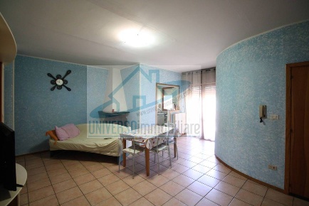 Foto Appartamento in via Genova, Folignano Centro di 83 m² con 3 locali
