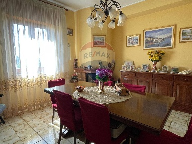 Foto Appartamento in VIA SPAGNUOLO, Taormina in vendita