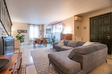 Foto Villa bifamiliare in Viale Trafilerie, Villa Carcina Centro di 240 m²