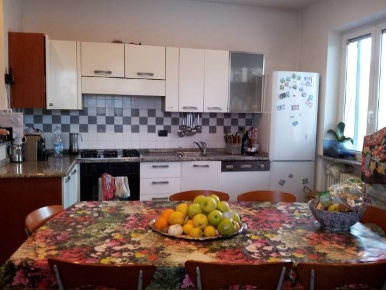 Foto Appartamento a Loano Centro di 100 m² con 5 locali in vendita