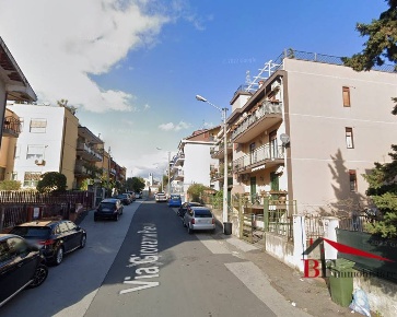 Foto Appartamento in Via Giovanni Pascoli, Sant'Agata li Battiati di 80 m²