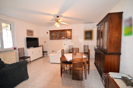 Foto Appartamento in Contrada Sterpare, Treia di 90 m² con 3 locali