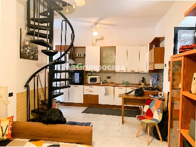 Foto Appartamento in via Beneficio, Magnago Centro di 65 m² con 2 locali