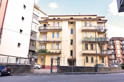 Foto Appartamento in via Cesinali, Atripalda di 65 m² con 4 locali