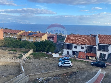 Foto Villa a schiera in VIA MARIA TERESA D'AUSTRIA, Santa Teresa di Riva