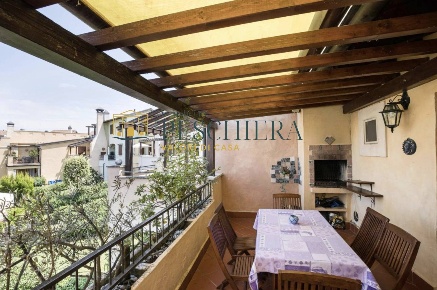 Foto Appartamento in Località Sermana, Peschiera del Garda di 90 m²