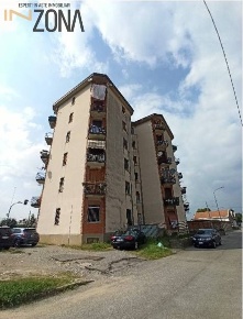 Foto Appartamento in Via Cesare Battisti, Cornate d'Adda Centro di 85 m²