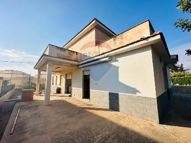 Foto Villa unifamiliare in C.da Pescazze, Santa Croce Camerina di 209 m²