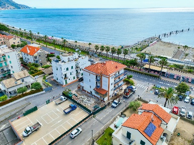 Foto Appartamento in via Sant'Andrea, Loano Centro di 60 m² con 3 locali