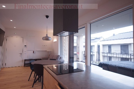 Foto Appartamento in Via Secolo, Peschiera del Garda Centro di 130 m²