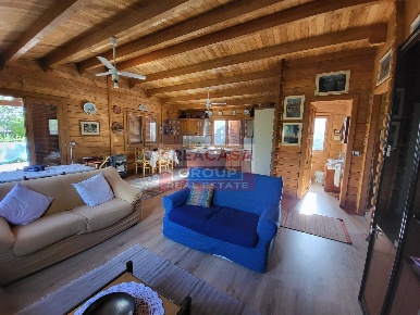 Foto Villa singola in via galliano, Randazzo di 100 m² con 5 locali