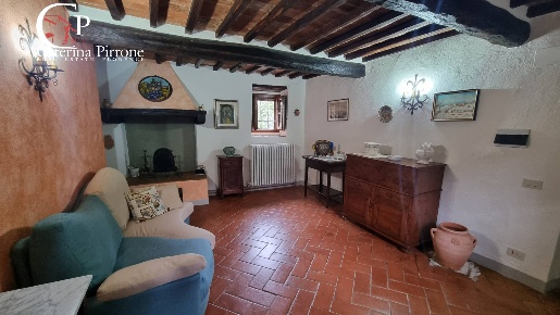 Foto Appartamento in via 4 Novembre, Bucine di 140 m² con 5 locali