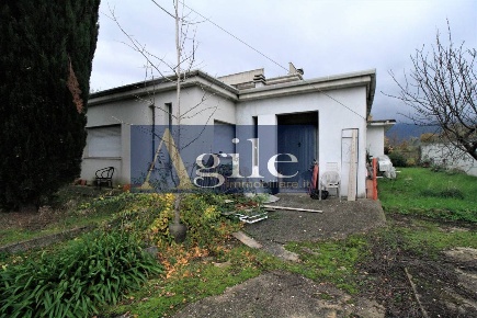 Foto Villa unifamiliare in via Verga, Folignano Piane Di Morro di 372 m²