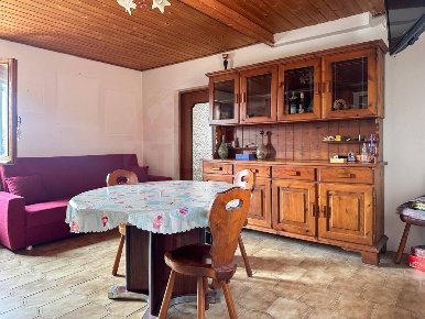 Foto Appartamento in Via Voltegna, Ovada Centro di 104 m² con 3 locali