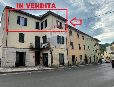 Foto Appartamento a Barga Ponte All'ania di 137 m² con 6 locali in vendita