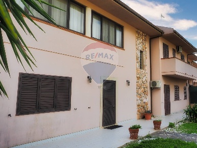 Foto Villa unifamiliare in CIRCONVALLAZIONE COSTA  DEGLI ARCHI, Centro