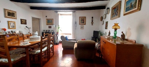 Foto Appartamento in Via San Leonardo, Imperia Porto Maurizio di 80 m²