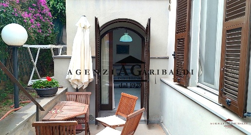 Foto Appartamento in via grado, Bordighera Centro di 50 m² con 2 locali