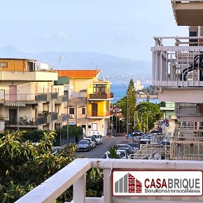 Foto Appartamento in Via Mariano Cefalù, Santa Flavia Centro di 110 m²