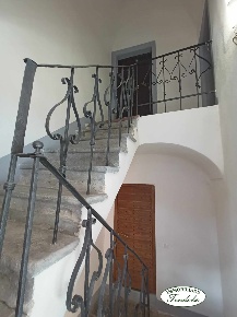 Foto Appartamento a Aulla Centro di 100 m² con 5 locali in vendita