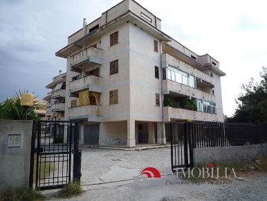 Foto Appartamento in Via San Leonardo, Melito di Porto Salvo di 120 m²