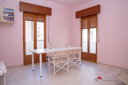 Foto Appartamento a Melito di Porto Salvo Centro Storico di 80 m²