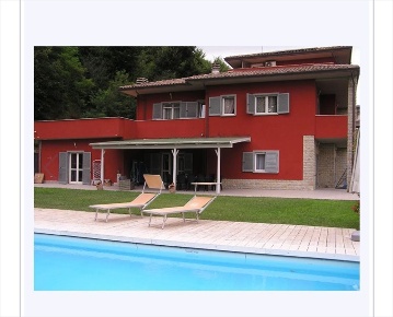 Foto Villa unifamiliare in Via del monte Cerviano, Deruta Centro di 500 m²