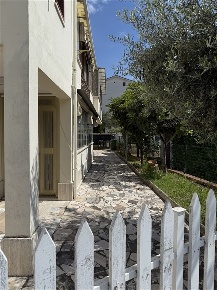 Foto Appartamento in VIA MATTEOTTI 16, Montemarciano Centro di 110 m²