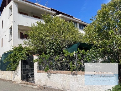 Foto Appartamento a Melito di Porto Salvo di 60 m² con 3 locali in vendita