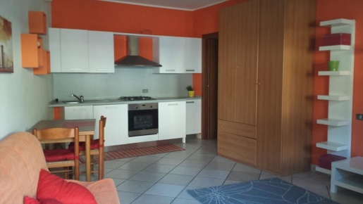 Foto Appartamento in via Martinengo Colleoni 92, Scanzorosciate di 35 m²