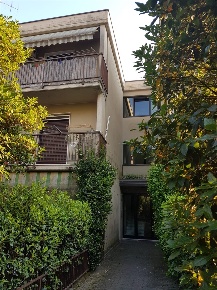 Foto Appartamento a Santo Stefano di Magra in vendita