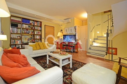 Foto Villa unifamiliare a Monteriggioni di 158 m² con 7 locali in vendita