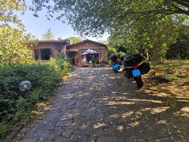 Foto Villa unifamiliare a Sovicille Carpineto di 260 m² con 11 locali