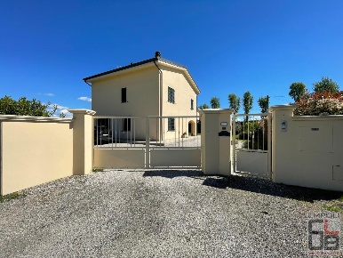Foto Villa unifamiliare a Cerreto Guidi in vendita