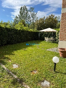 Foto Appartamento a Montignoso Cinquale di 70 m² con 3 locali in affitto