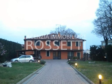 Foto Villa a schiera a Cerreto Guidi in vendita