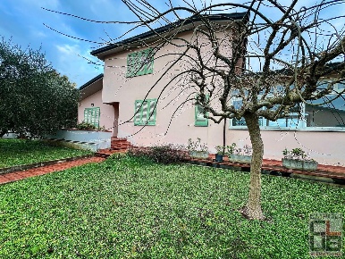 Foto Villa unifamiliare a Cerreto Guidi in vendita