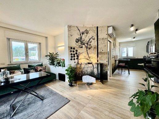 casa semindipendente in vendita a Montignoso in zona Cinquale