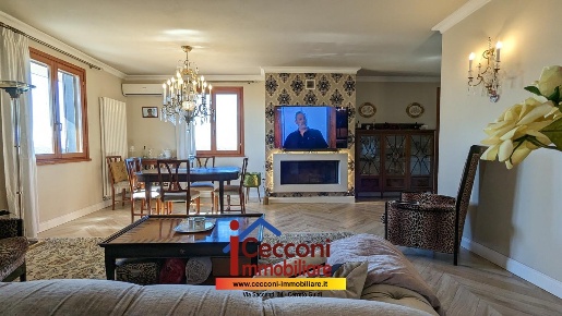 Foto Villa bifamiliare a Cerreto Guidi in vendita
